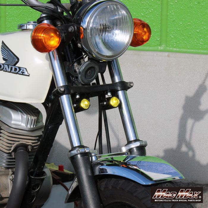 フォグランプ 15W 3000LM 発光色切替 ホワイト/イエロー 2個セット 汎用(12V/24V)