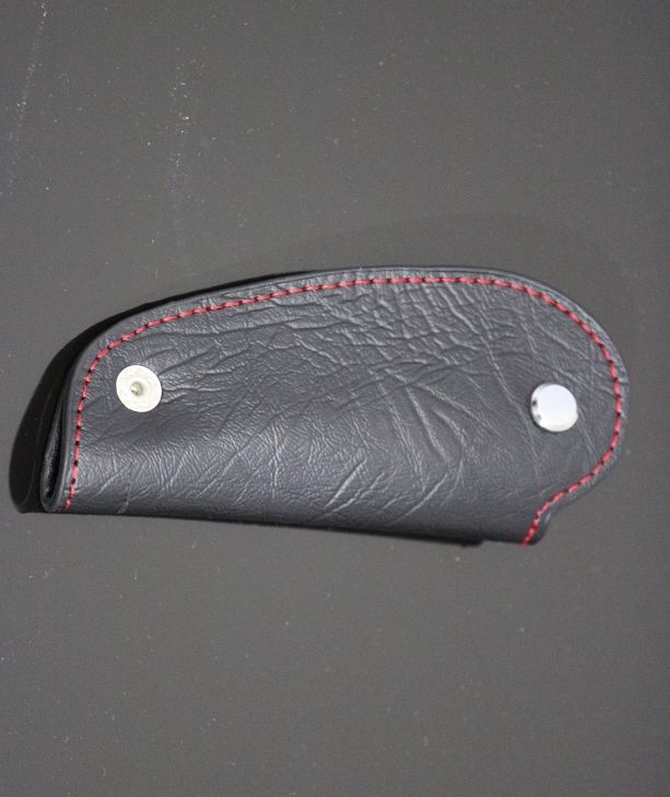 レザーコンパクトキーケース TEPYD ブラック/レッド 縦85×横53×厚み18mm 汎用