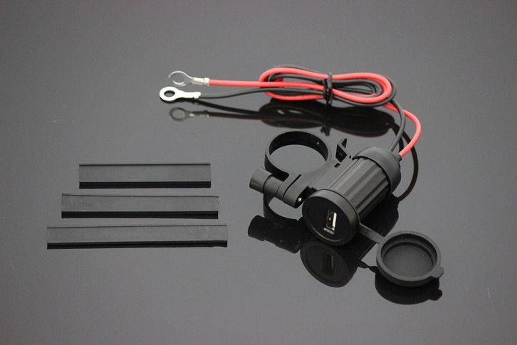 防水USB ハンドルクランプタイプ 汎用(12V)
