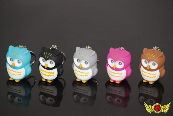 Animal Keychain, Hooting Owl, with LED, Blue, 43x36x28mm, 1 pc