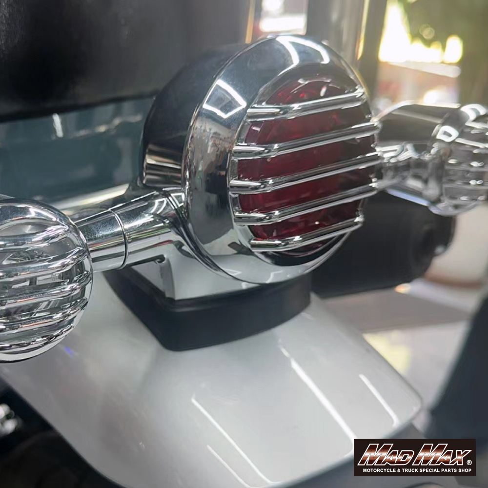 MrQuick製 テールランプガーニッシュ メッキ モンキー125 ダックス125