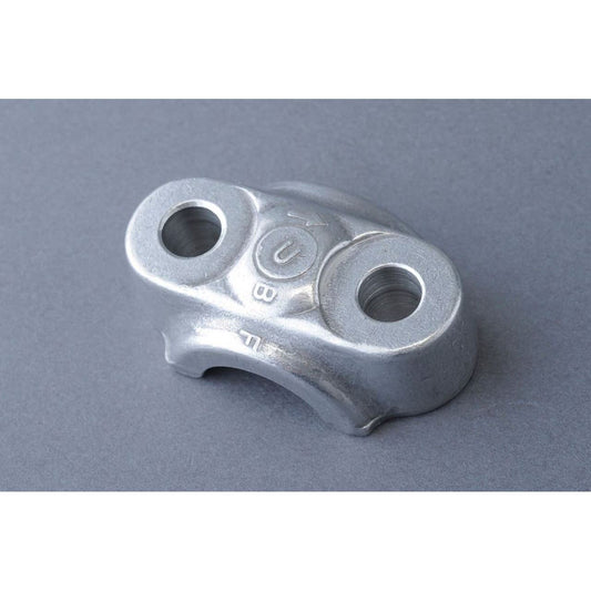 フロントアクスルホルダー 1個 CB750