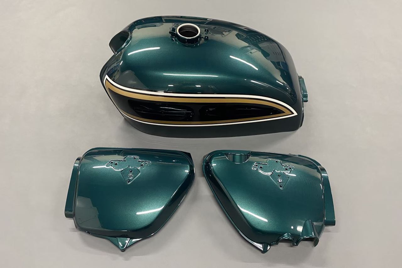 Tank & Side Cover, Freedom Green Metallic, CB750