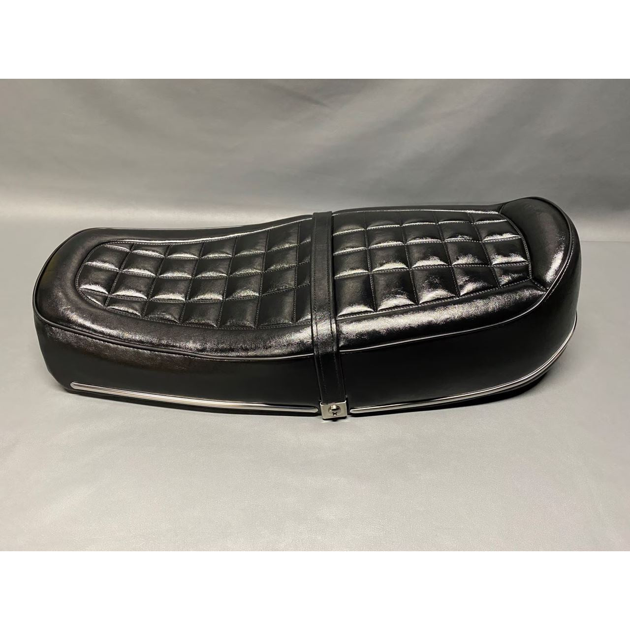 シートASSY アンコ抜きタイプ CB750