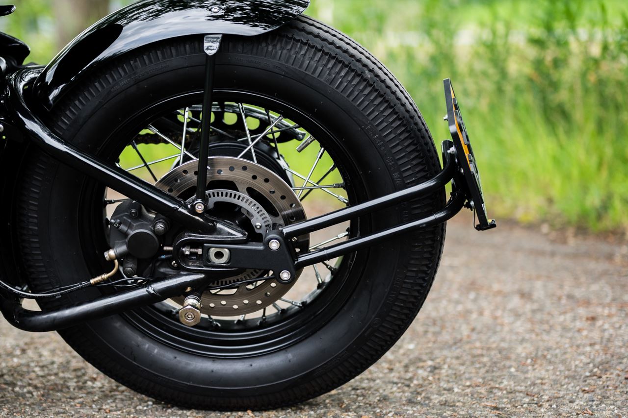 ナンバー移設キット ブラック 1セット CLAWT100/T120 スピードツイン900 スクランブラー900