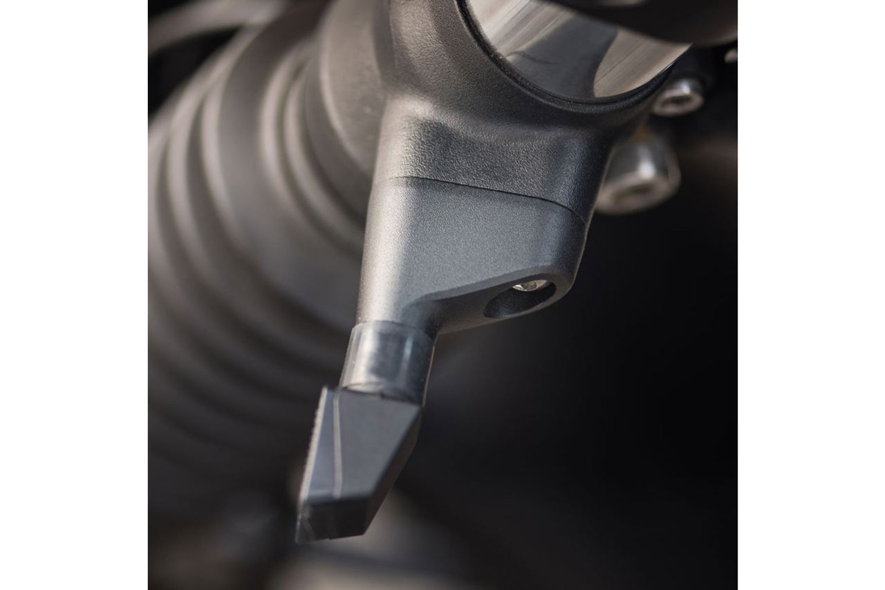 ウインカーステー 10mm穴 フロント/リア用 ブラック 横幅25mm 2個 T100/T120 スピードツイン900 スクランブラー900