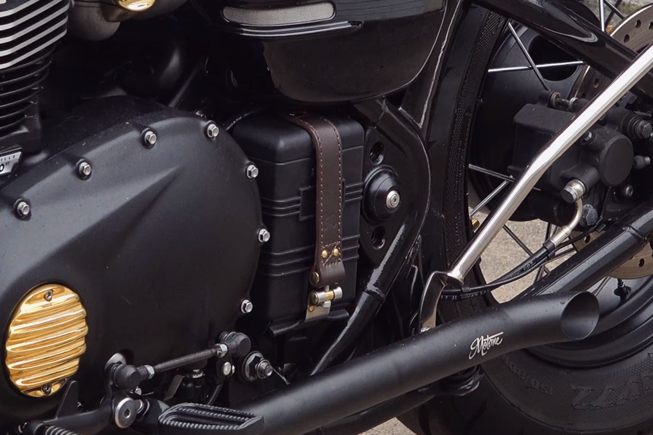 Battery Belt Beltein Leather Brown 1 piece Bonneville Bobber Speedmaster