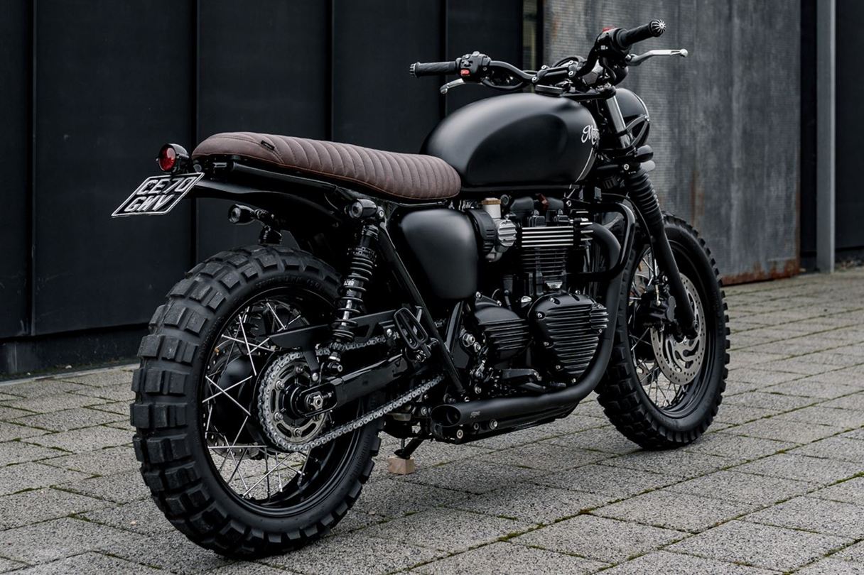 Chain Guard Tanto Black 1 pc T100/T120 Speed Twin 900 Scrambler 900