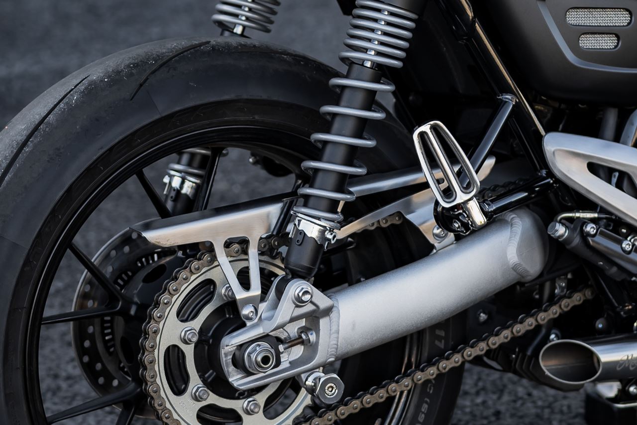 Chain Guard Gladius Brush 1 pc Thruxton/R/RS Speed Twin 1200