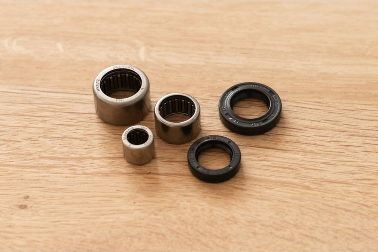 Clutch Cover Bearing Seal Kit 1 Set Bonneville T100