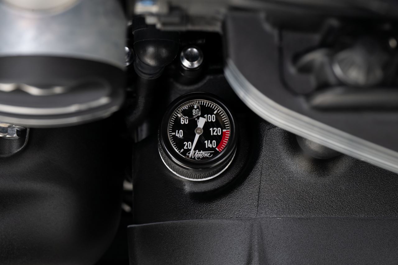 油温計 オイルフィラーキャップ °C ブラック 1個 T100/T120 スピードツイン900 スクランブラー900