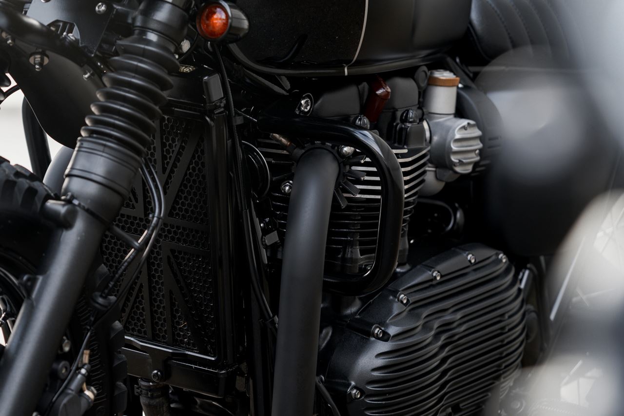Engine Guard Craig Stainless Steel Black Pipe Diameter 25mm Left and Right Set T100 T120 Street Twin