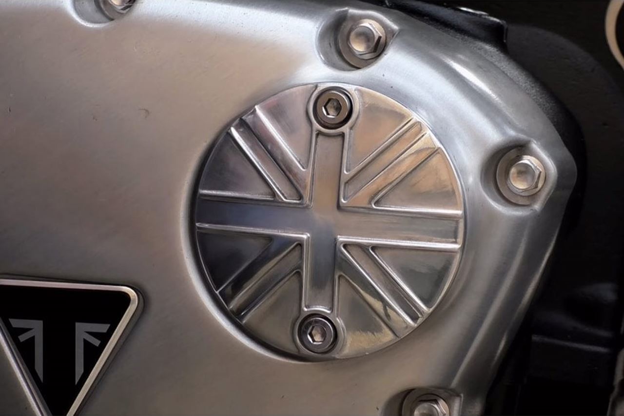 Generator Badge Union Jack Polish 1 pc T100/T120 Speed Twin 900 Scrambler 900