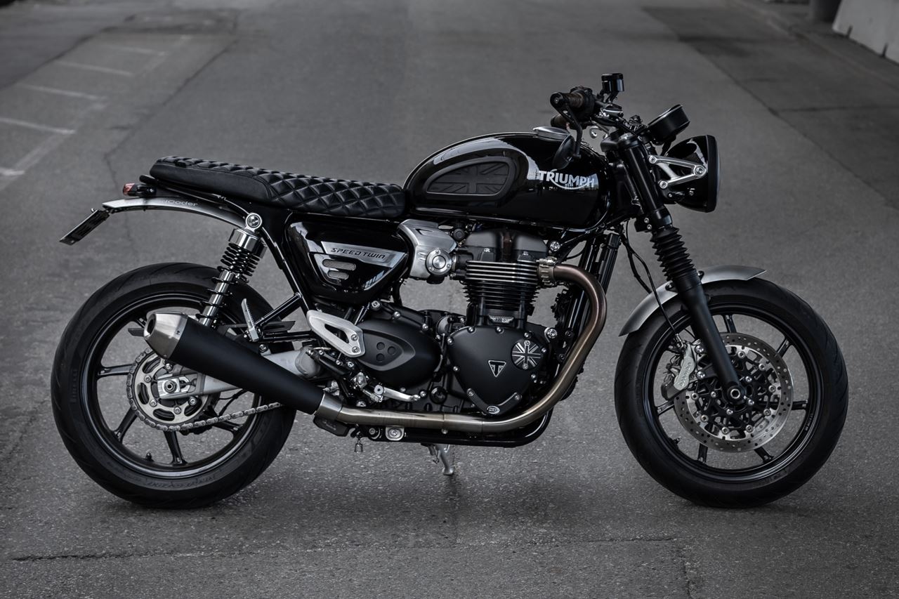 Generator Badge Union Jack Black/Polished 1pc for T100/T120 Speed Twin 900 Scrambler 900