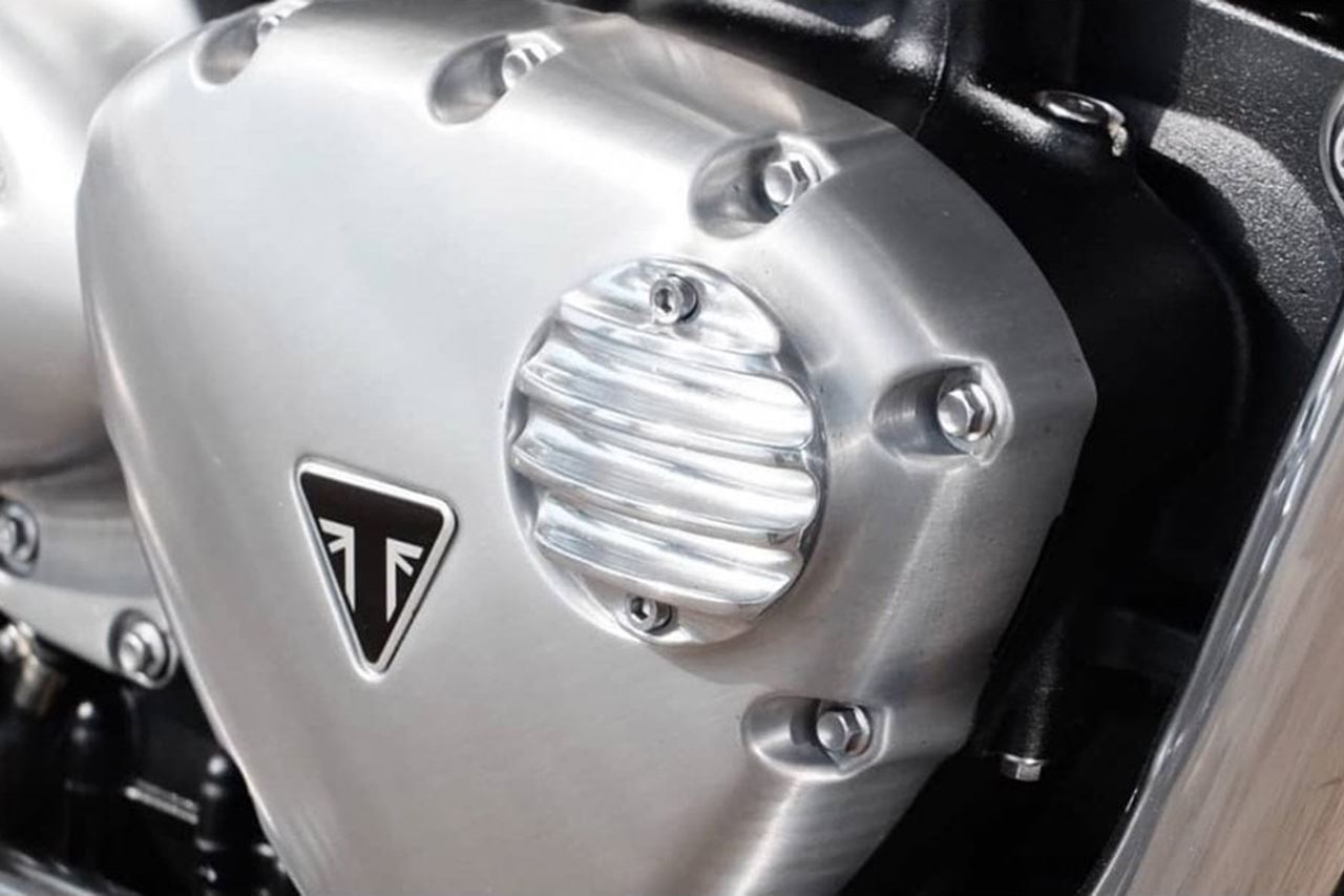 GENERATOR BADGE RIB POLISHED 1 pc T100/T120 SPEEDTWIN 900 SCRAMBLER 900