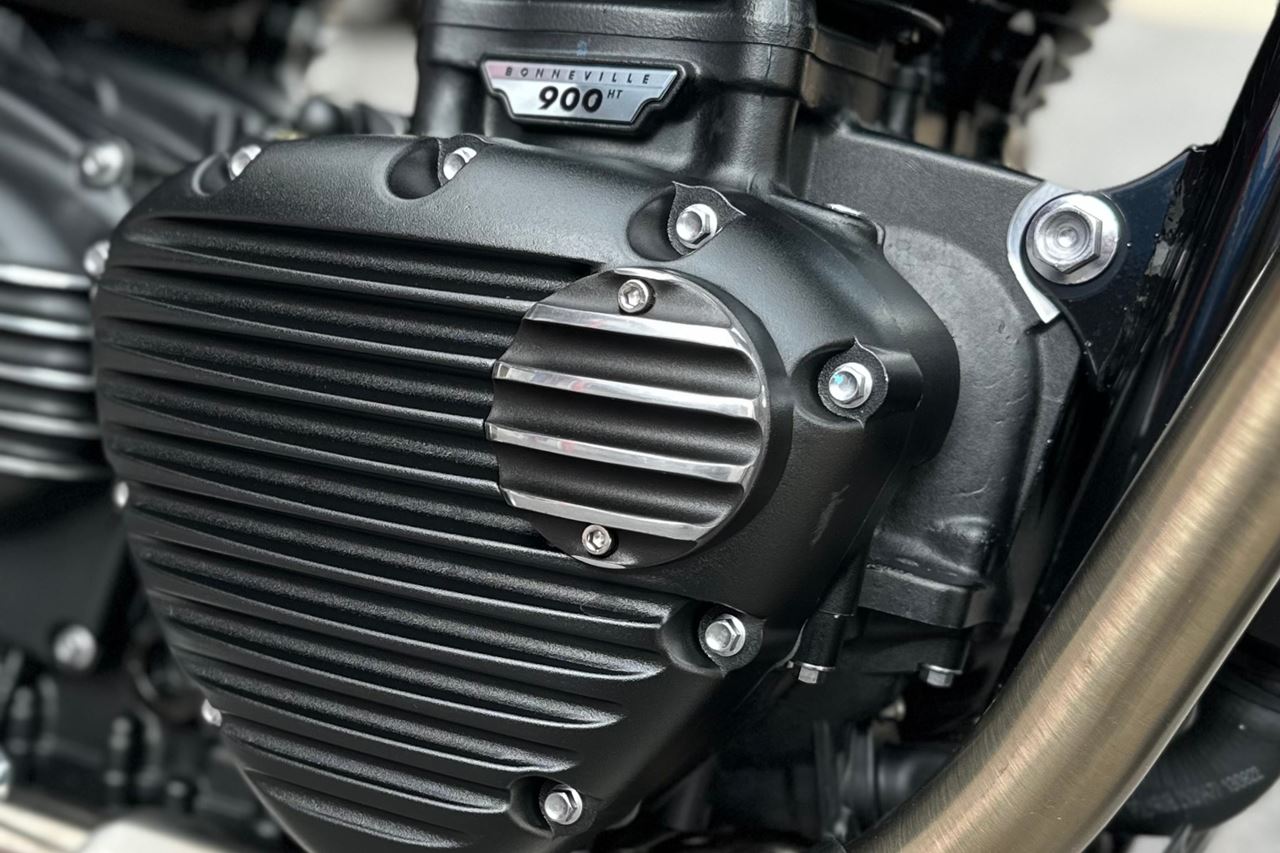 Generator Badge Rib Black/Polished 1 pc T100/T120 Speed Twin 900 Scrambler 900