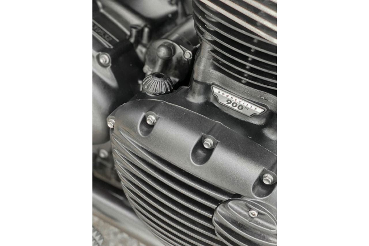 オイルフィラーキャップ ロズウェル ブラック 1個 T100/T120 スピードツイン900 スクランブラー900