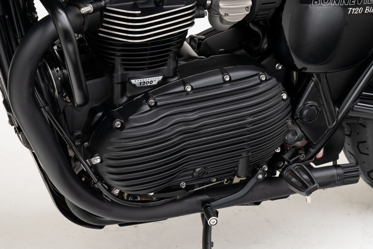 クラッチカバー リブ アルミ ブラック 1個 T100/T120 スピードツイン900 クランブラー900