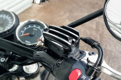 Master Cylinder Cap Ribbed Black/Polished Die-Cast Aluminum 1 pc T100 T120 Bobber Speedmaster