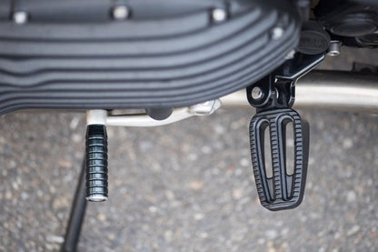 Footrests, front/rear, black, 2 pieces, T100/T120, Speed Twin 900, Scrambler 900