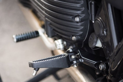 フットレスト フロント用 ブラック 2個 T100/T120 スピードツイン900 スクランブラー900