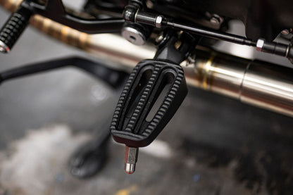 Footrest Black 2pcs Bonneville Bobber