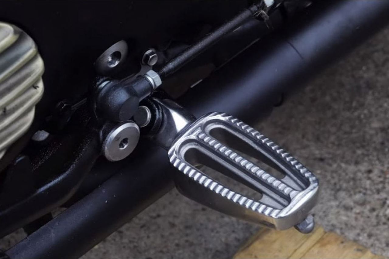 Footrest Polish 2pcs Bonneville Bobber