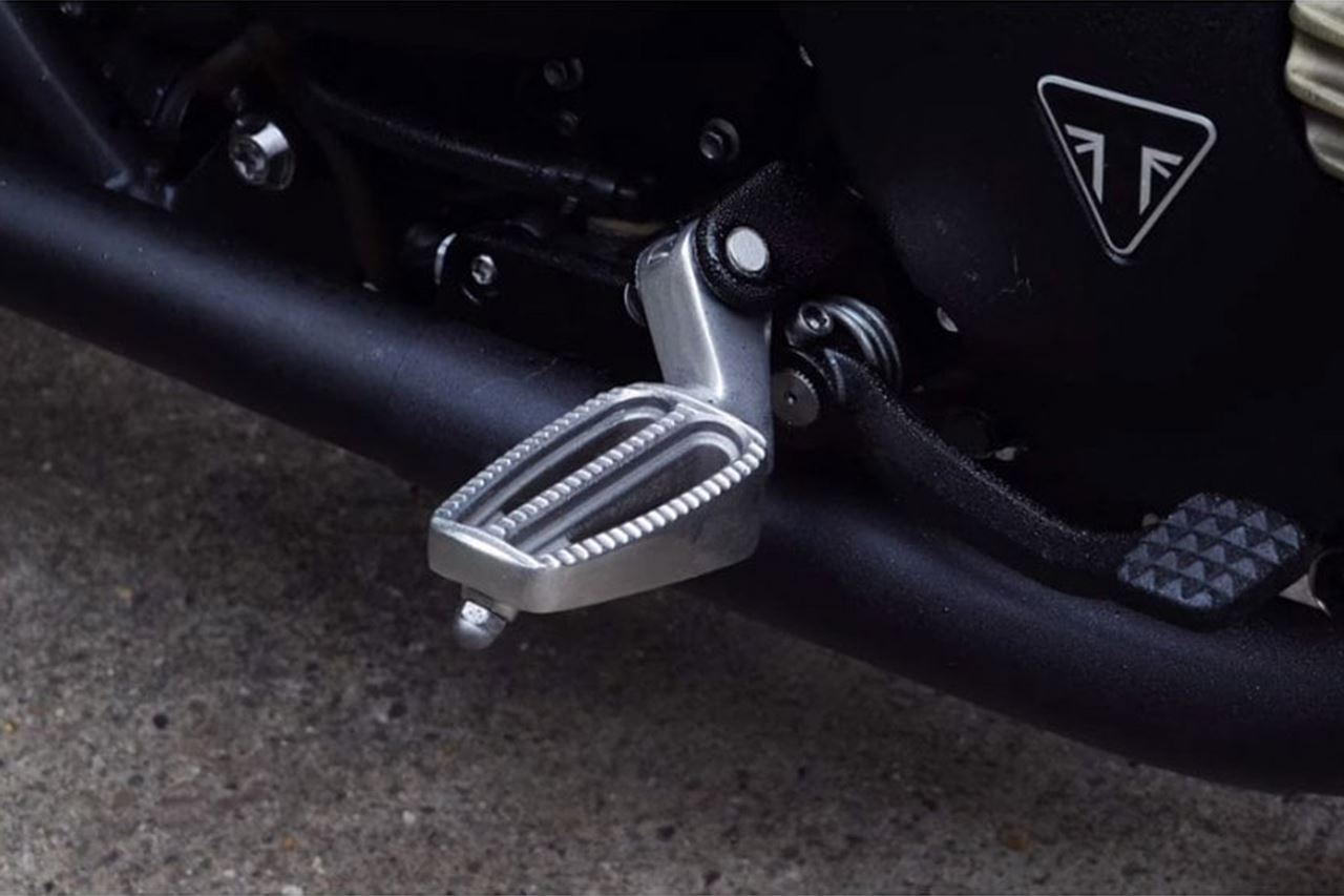 Footrest Polish 2pcs Bonneville Bobber