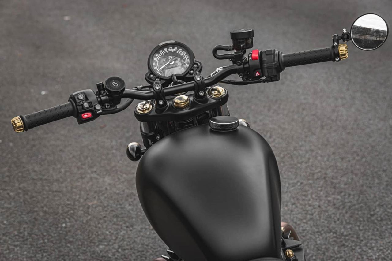 フロントフォークキャップ ガブナーズ ブラス 2個 T100 ストリートツイン ストリースクランブラー
