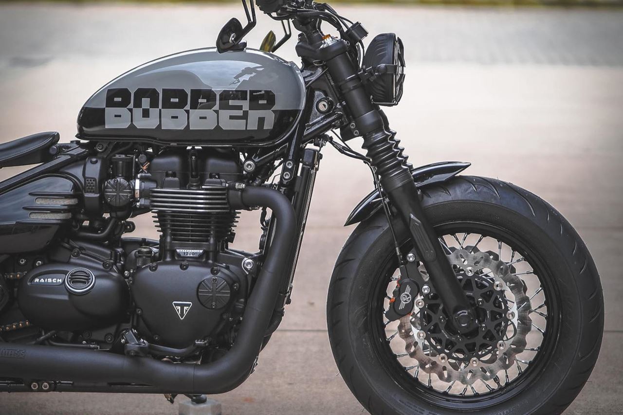 エキゾーストクランプ ステルス ブラック 2個 T100/T120 スピードツイン900 スクランブラー900