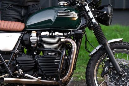 エキゾーストクランプ ステルス ポリッシュ 2個 T100/T120 スピードツイン900 スクランブラー900