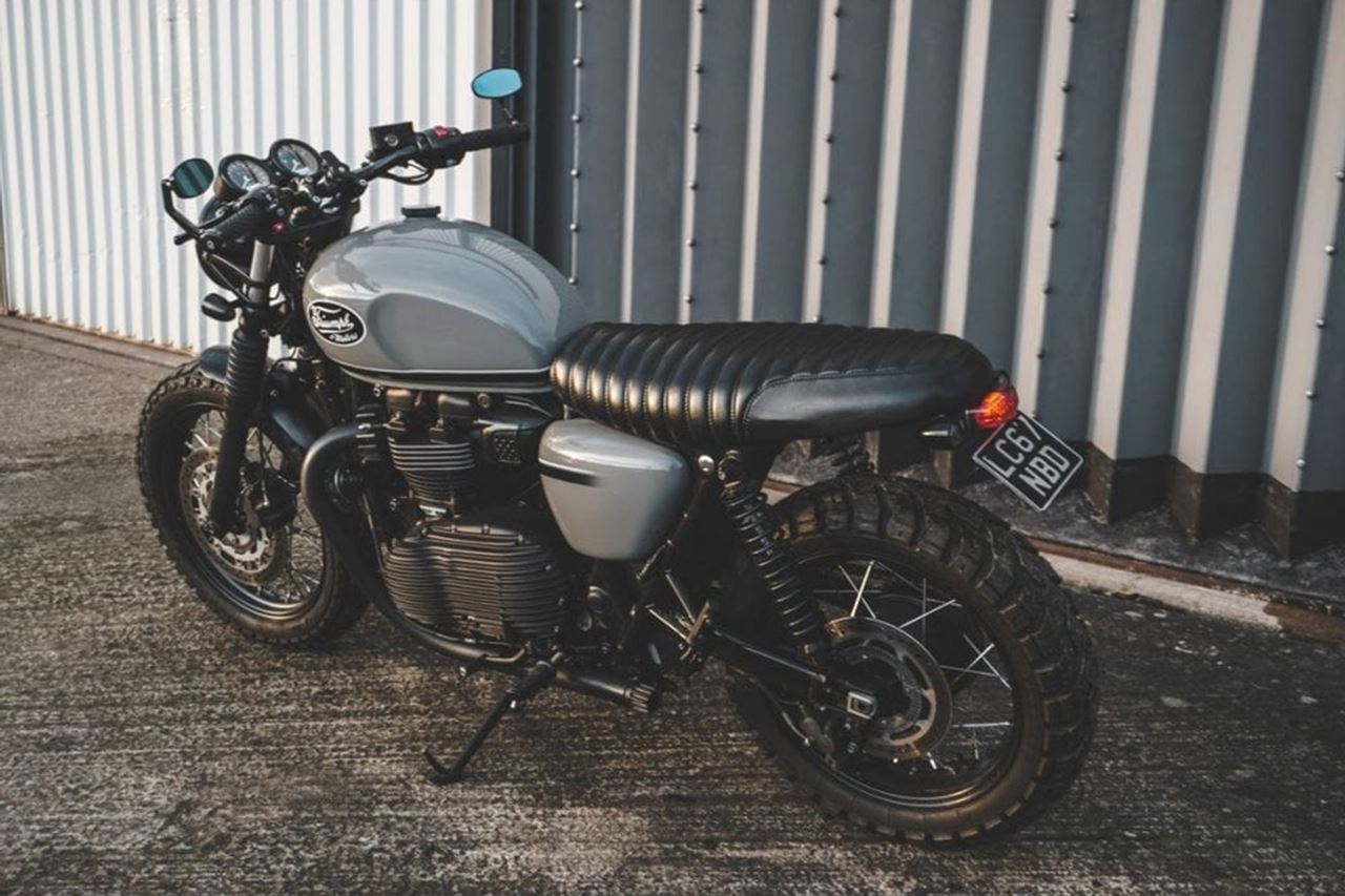 エキゾーストエンド ジュピター2 ブラック 2個 ボンネビルT100/T120