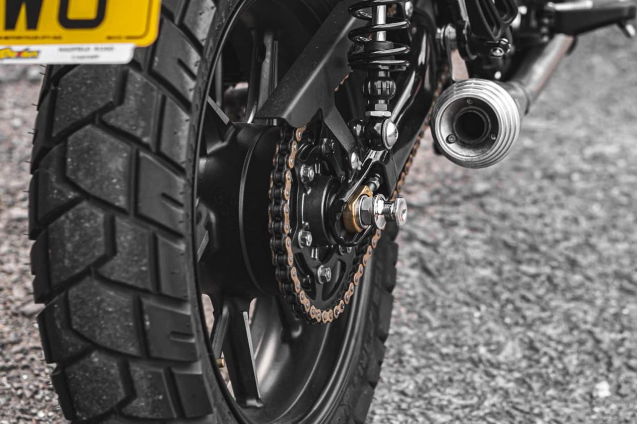 スタンドフックロッド ステンレス シルバー 1セット T100/T120 スピードツイン900 スクランブラー900