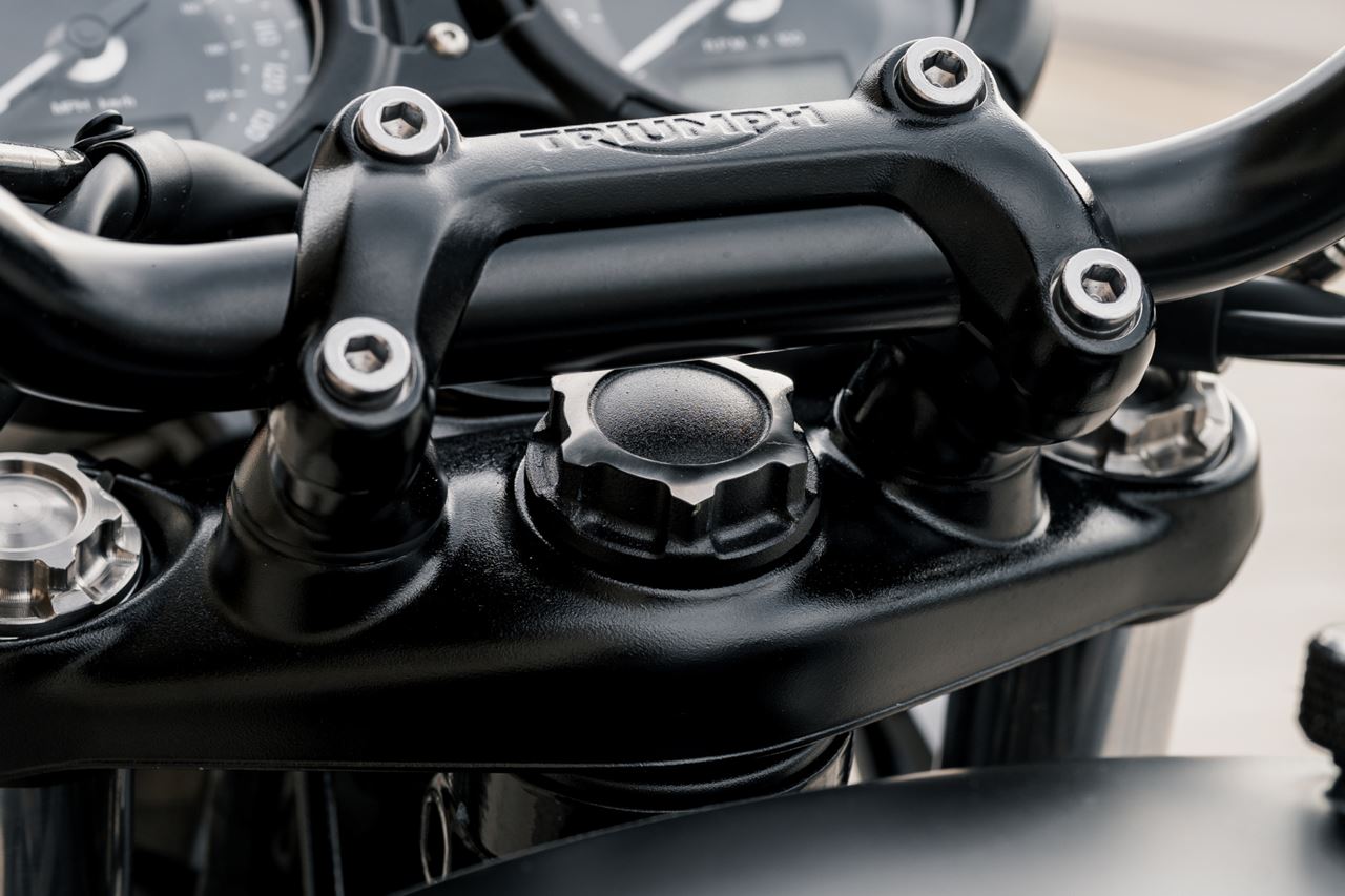 Stem Nut Godfather Titanium Black/Polished 1pc T100/T120 Speed Twin 900 Scrambler 900