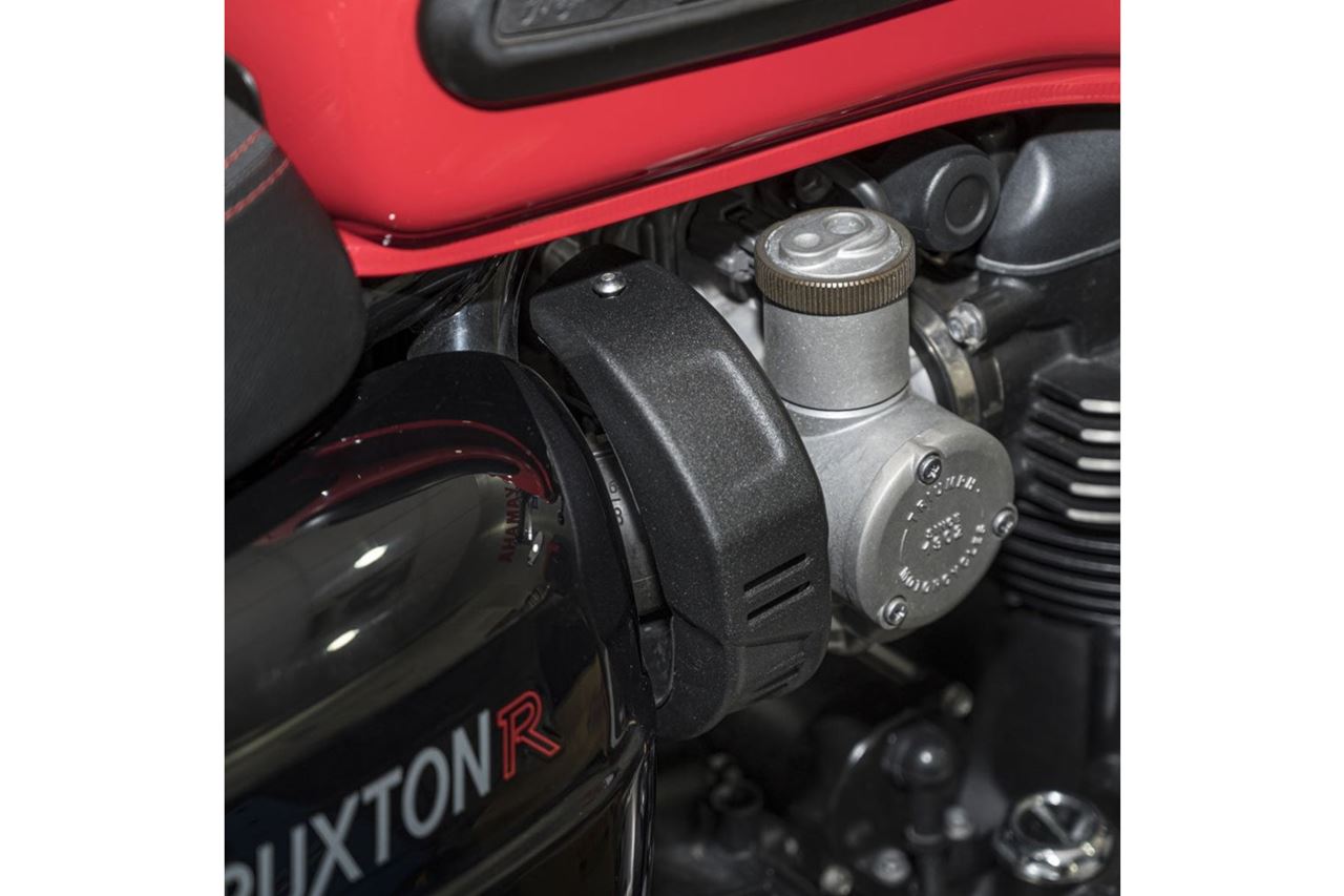 インテークカバー ゼファー ブラック 2個 スラクストン1200/R/RS ボバ― スピードマスター