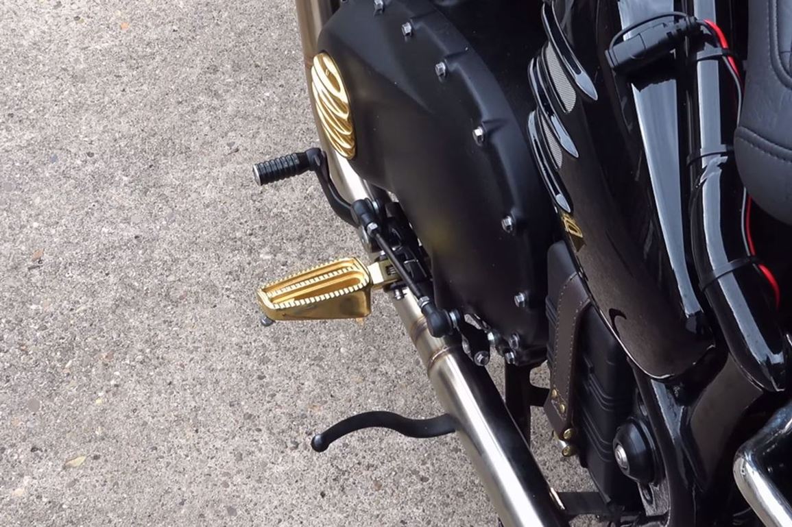 Footrest, Brass, 2 pcs, Bonneville Bobber