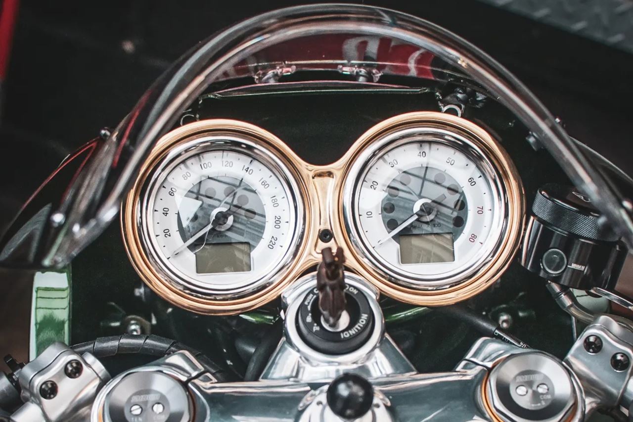 Meter cover Speedcuff Brass 1 pc T100/T120 Thruxton 1200 Speed Twin 1200