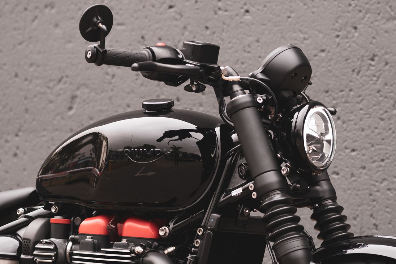Fork Shroud Winker Stay Set Spats for M8 Black 1 Set Bonneville Bobber Speedmaster