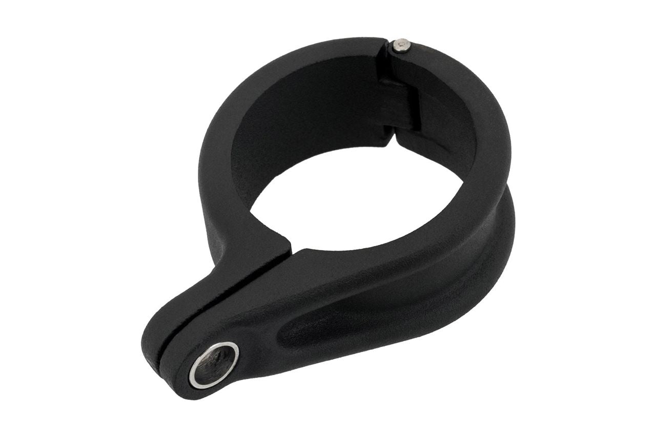 フロントウインカーステー クランピッツ フォーククランプ ブラック 39mm 2個 M8/M10 汎用