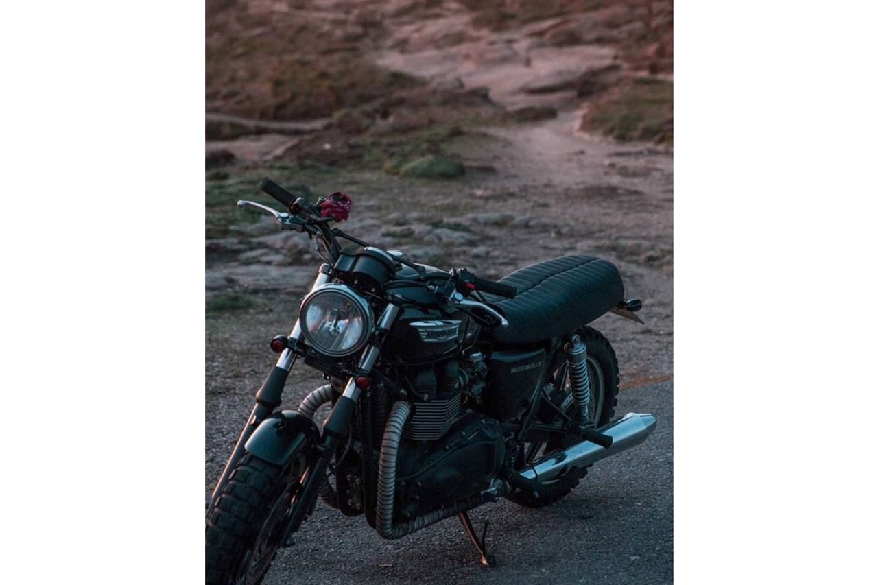 Seat Comfort Snake Tail Black 1pc Air Cooled T100 Scrambler Thruxton