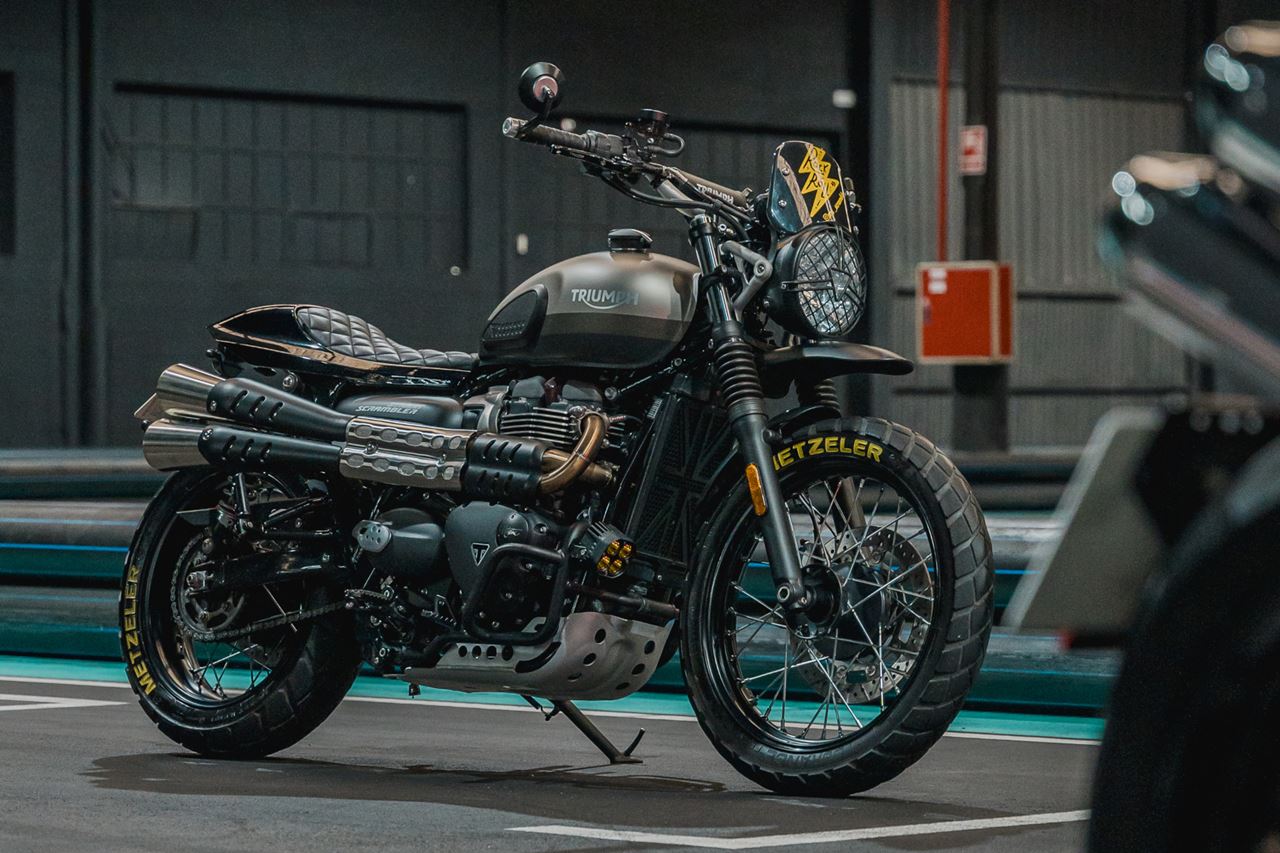 Seat Street Tracker Black 1pc T100/T120 Speed Twin 900 Scrambler 900