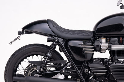 シート ファストバック カフェレーサー ブラック 1個 T100/T120 スピードツイン900 スクランブラー900