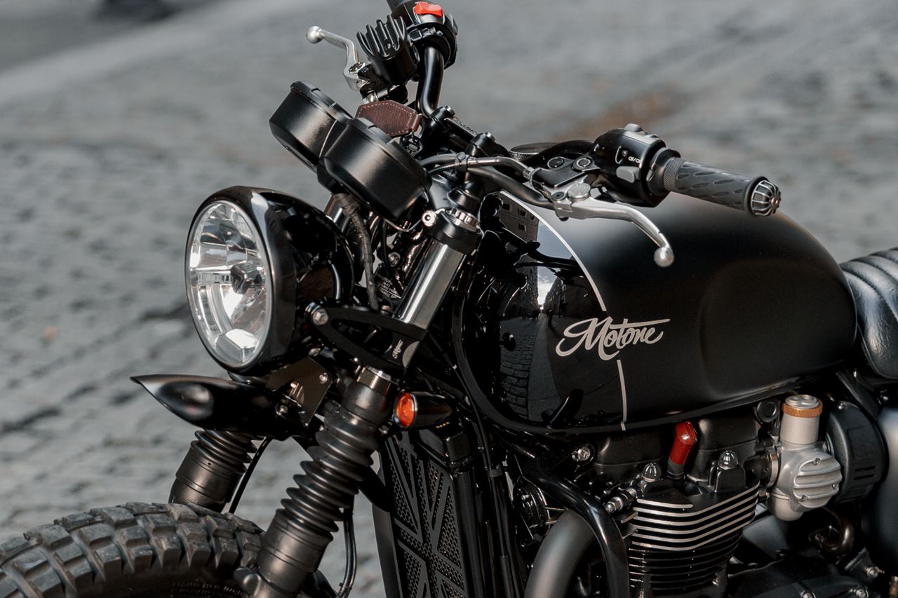ヘッドライトステー スリングショット ブラック φ41 2個 T100/T120 スピードツイン900 スクランブラー900