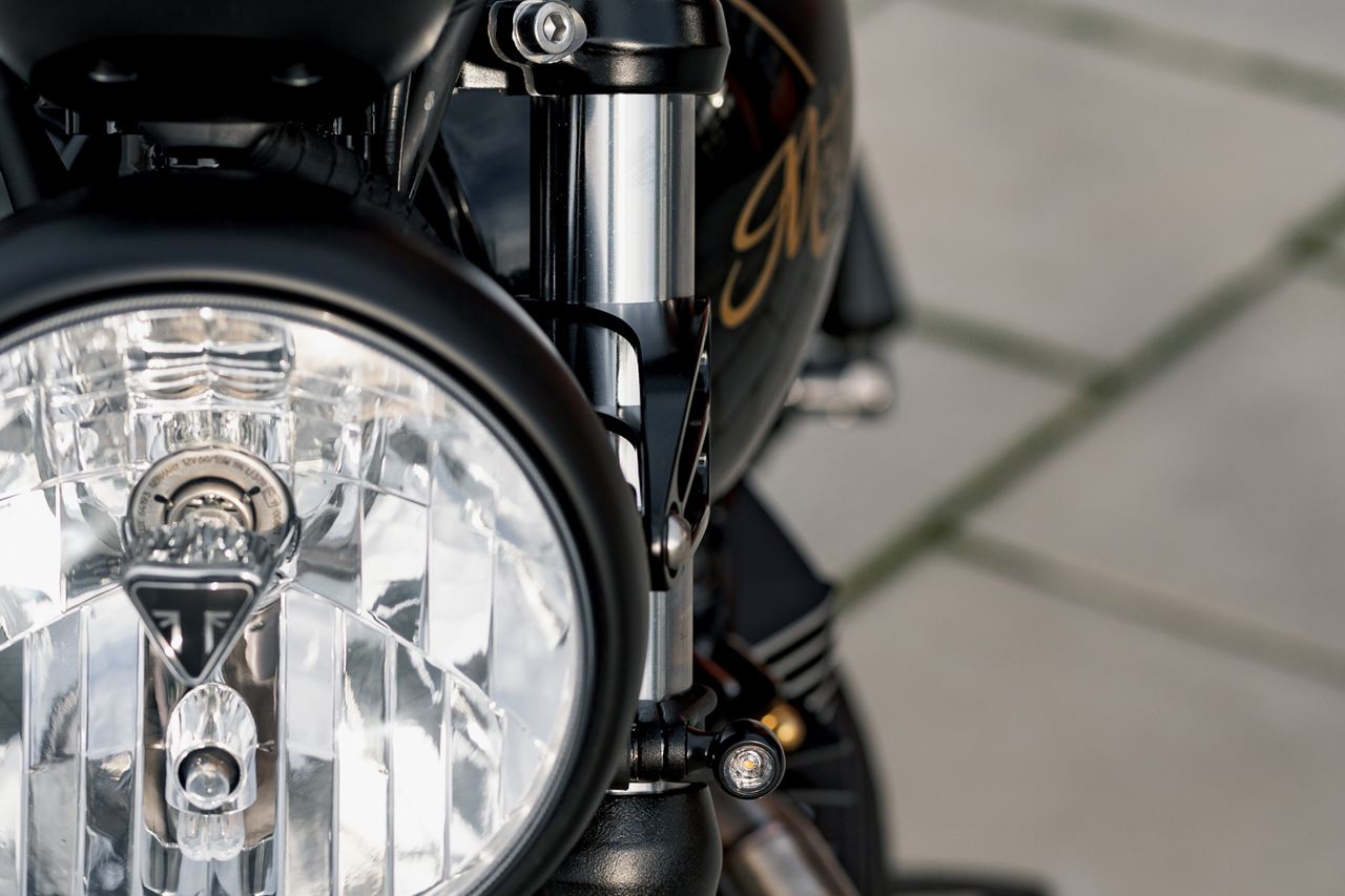 Headlight Stay Geiger Black φ41 2pcs Speed Twin 900 Scrambler 900 T100