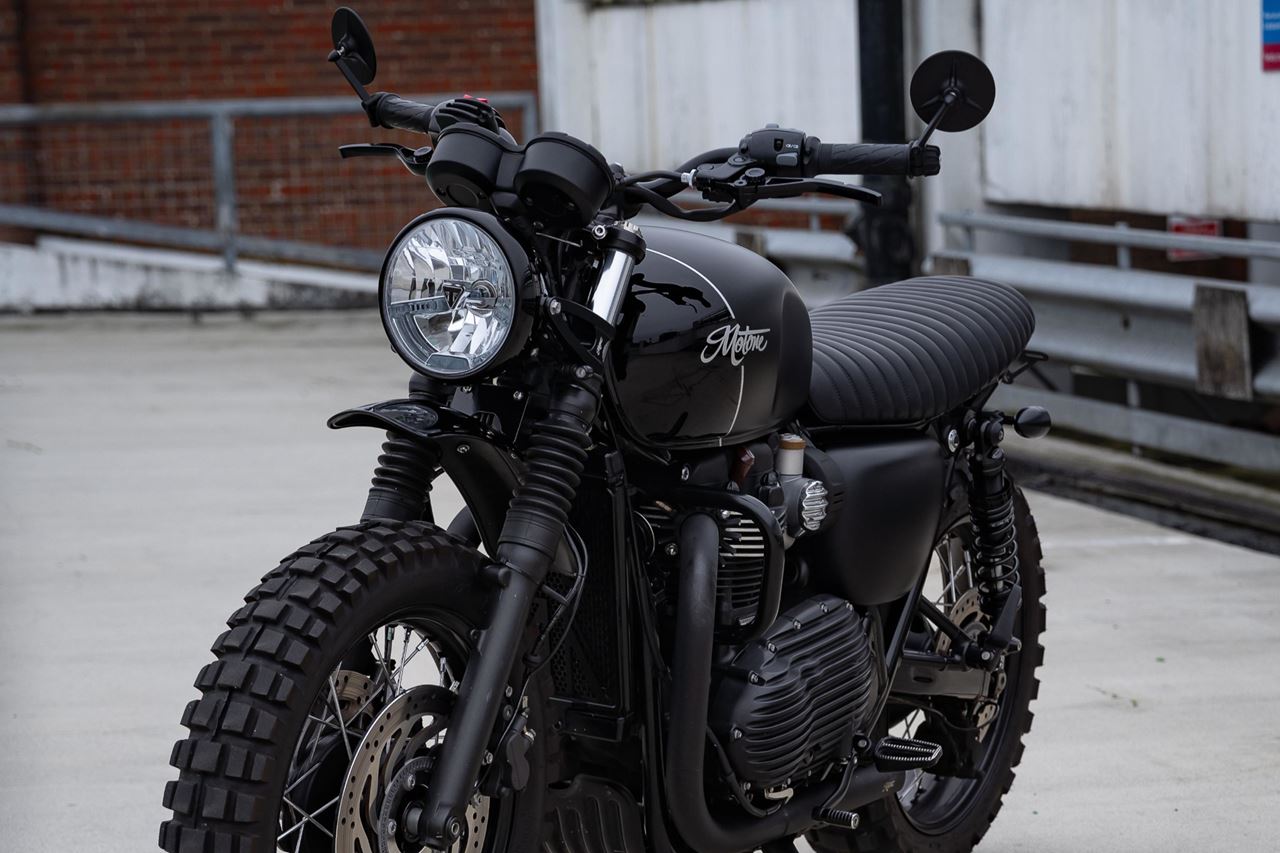 ハイマウント フロントフェンダーステー ブラック 1セット T100/T120 ストリートツイン Streetスクランブラー
