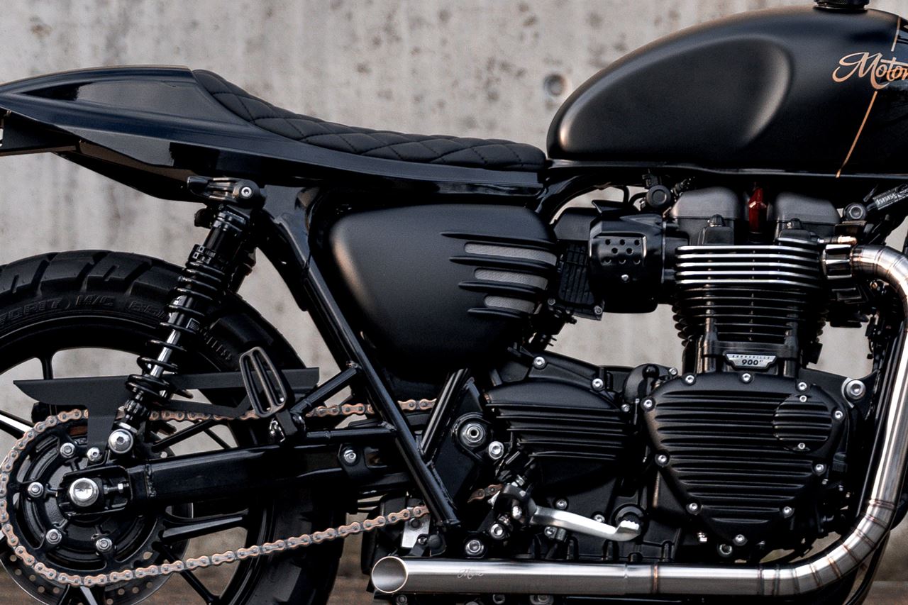 Side Cover Ribbed Matte Black 2 pcs T100 Street Twin/Speed Twin 900