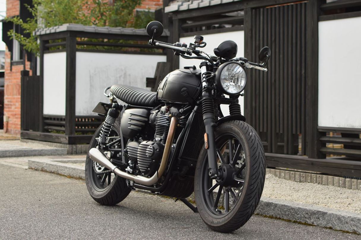 Side Cover Ribbed Matte Black 2 pcs T100 Street Twin/Speed Twin 900