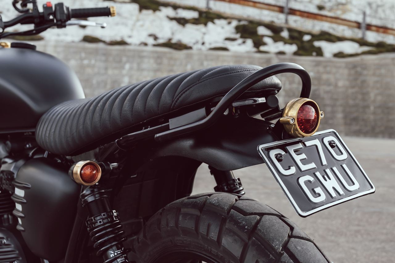 Rear Fender with Taillight Hole, Black, 1 pc for T100/T120 Speed Twin 900 Scrambler 900