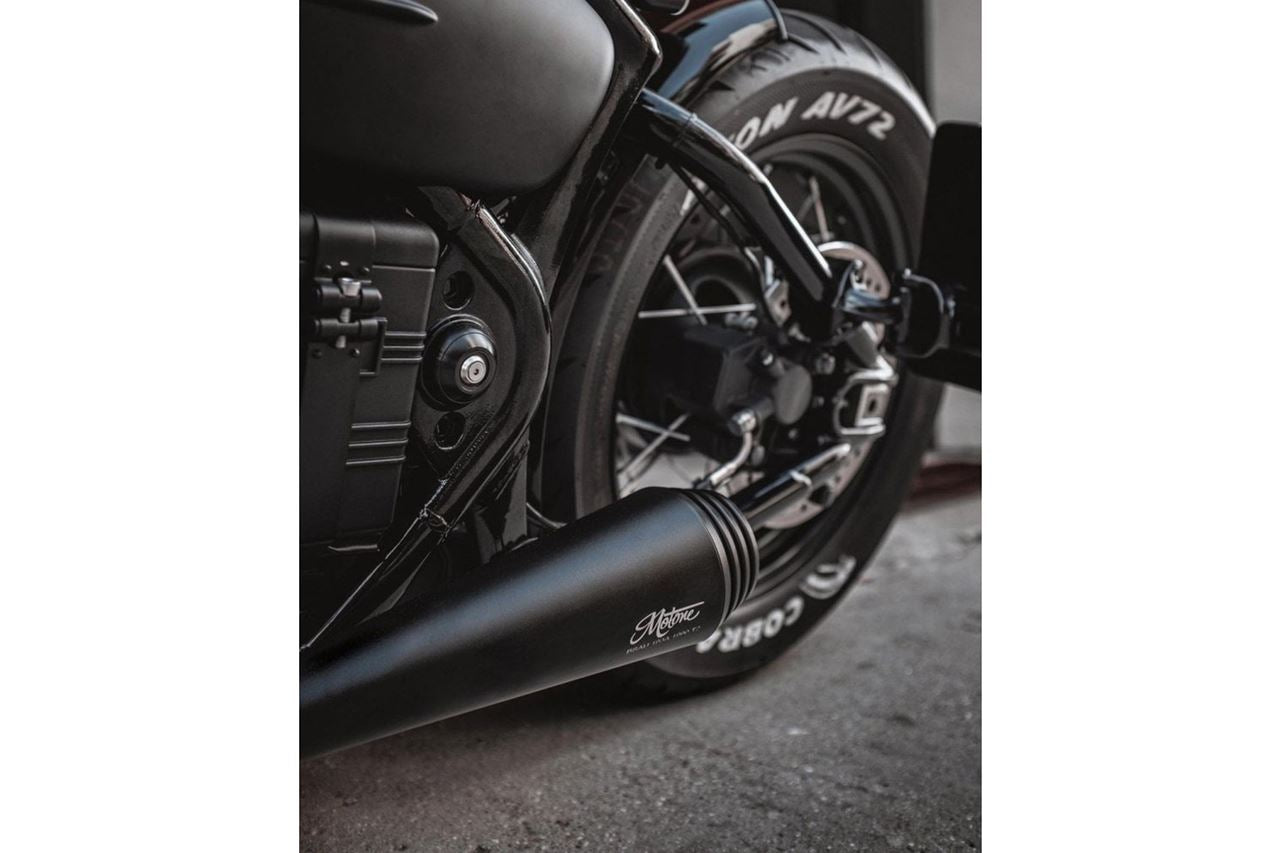 Slip-on Mufflers, Saturn Five, Black, 2 pieces, Bonneville, Bobber, Speedmaster
