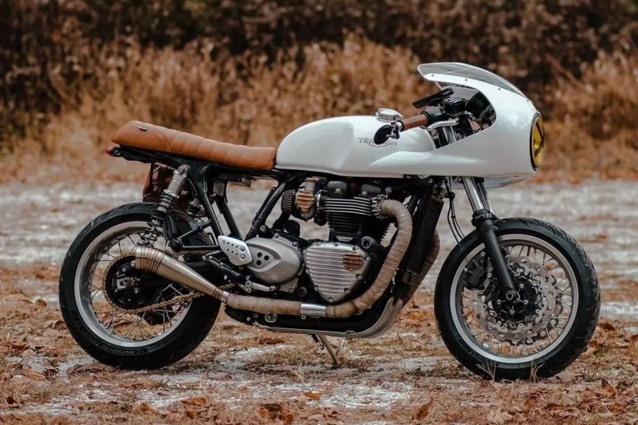 Slip-On Mufflers Odin GP Style Silver 2pc Thruxton/R/RS Speed Twin 1200